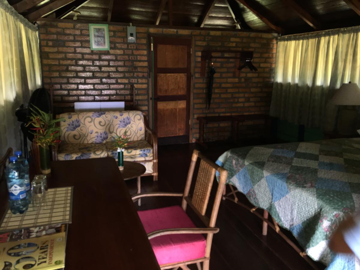 Iwokrama River Lodge Makari Extérieur photo
